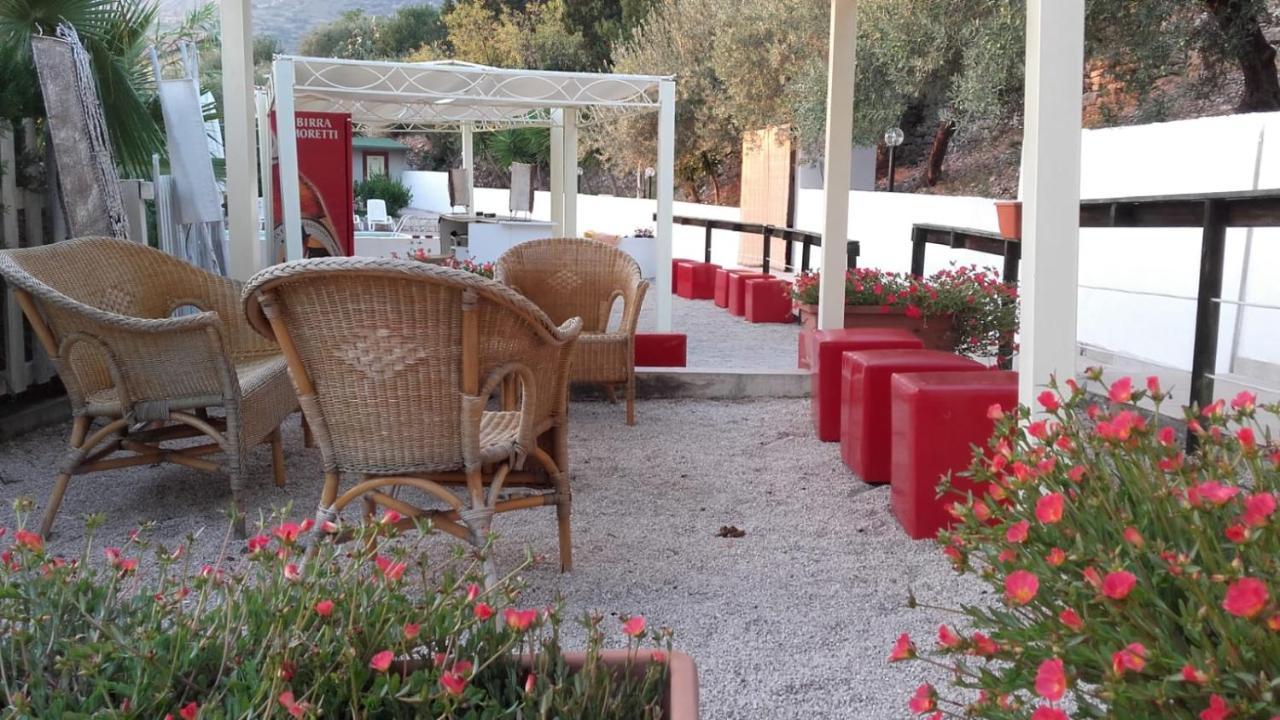 "San Placido Green House" Villa Con Piscina Castel di Iudica Bagian luar foto